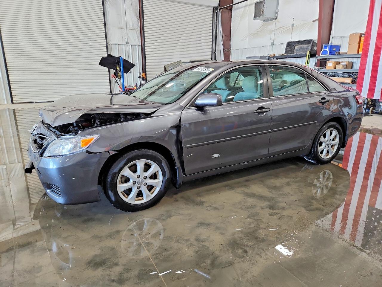 Salvage Toyota Camry Image