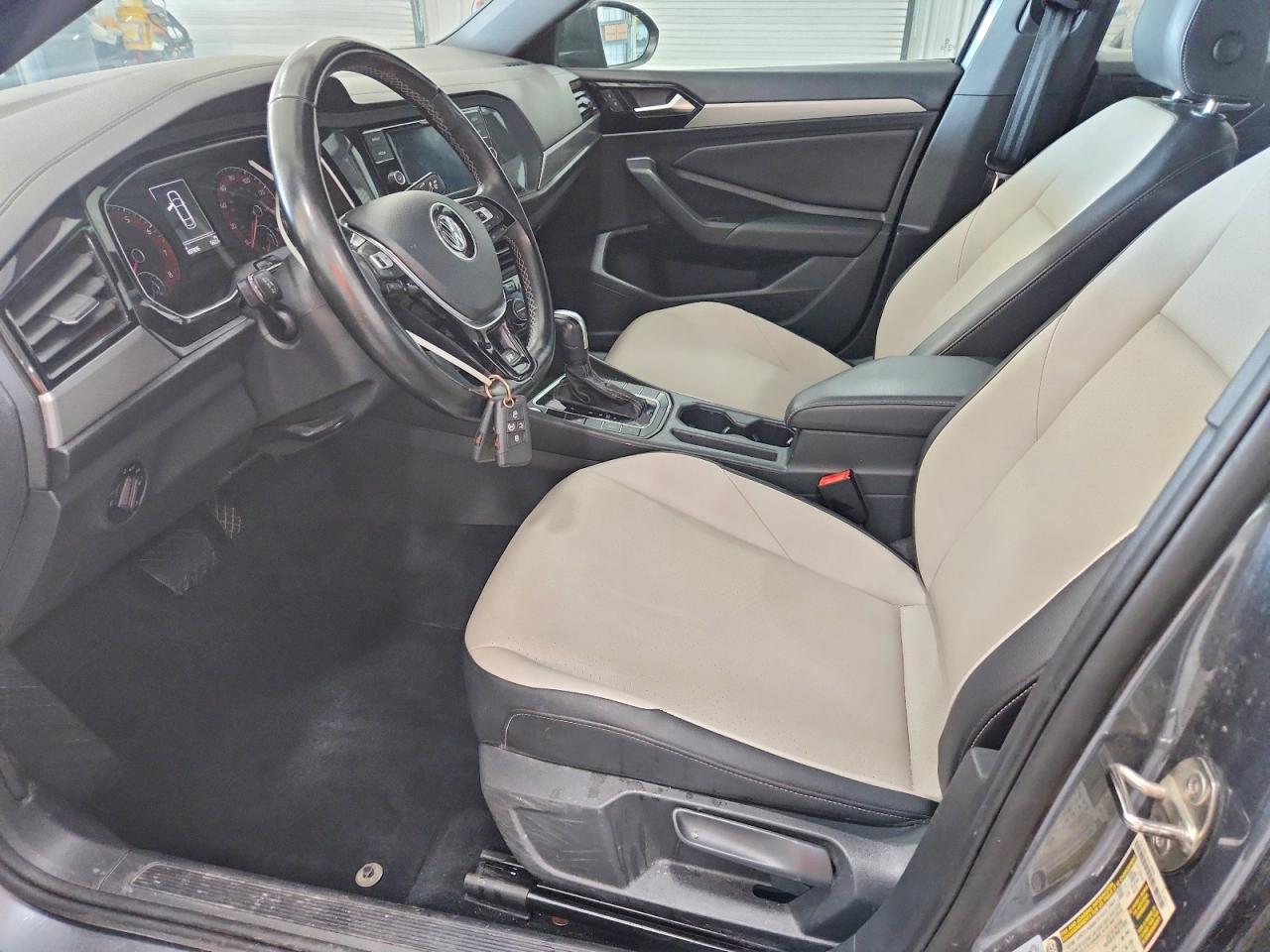 Volkswagen Jetta S
