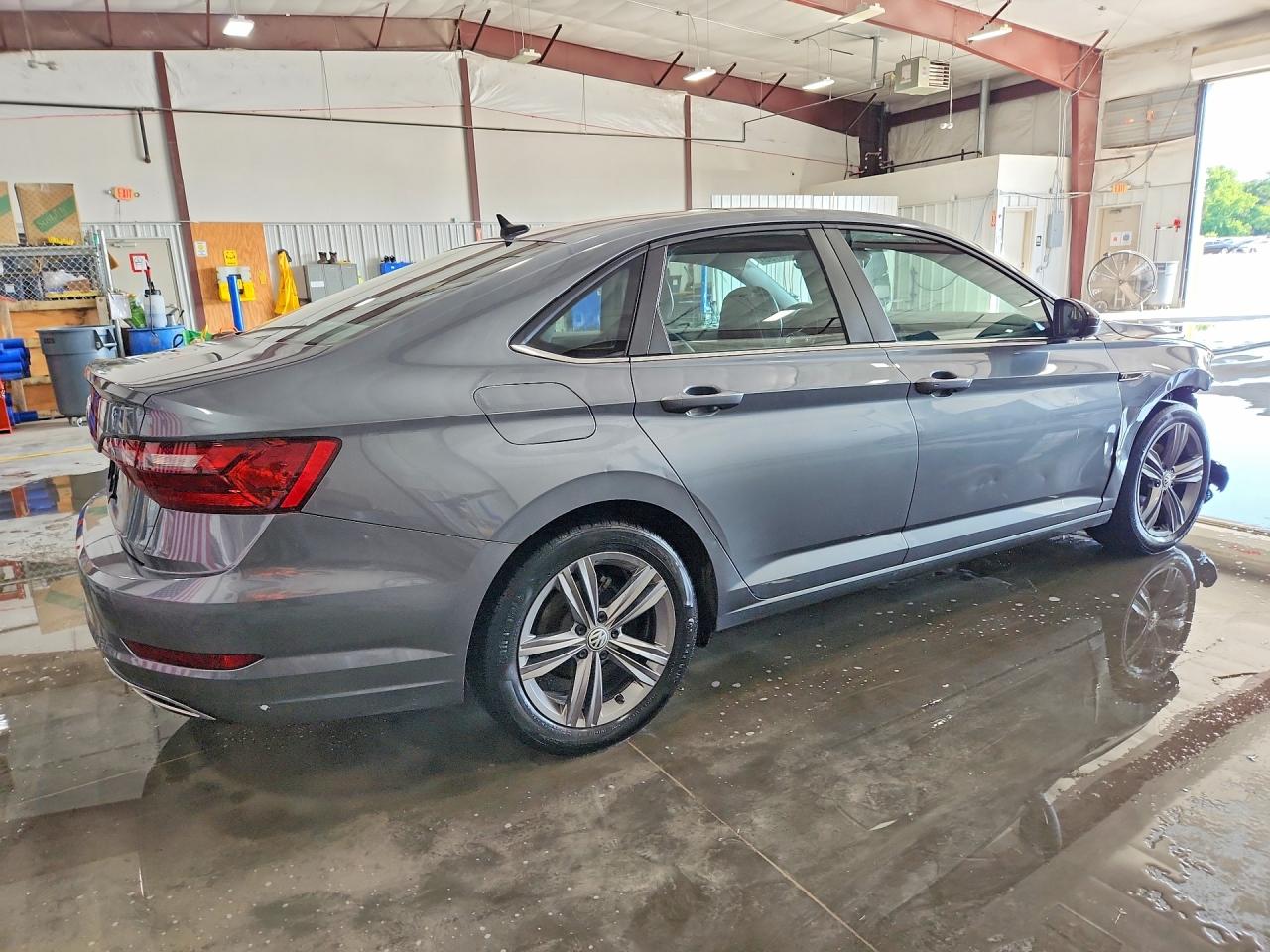 Volkswagen Jetta S