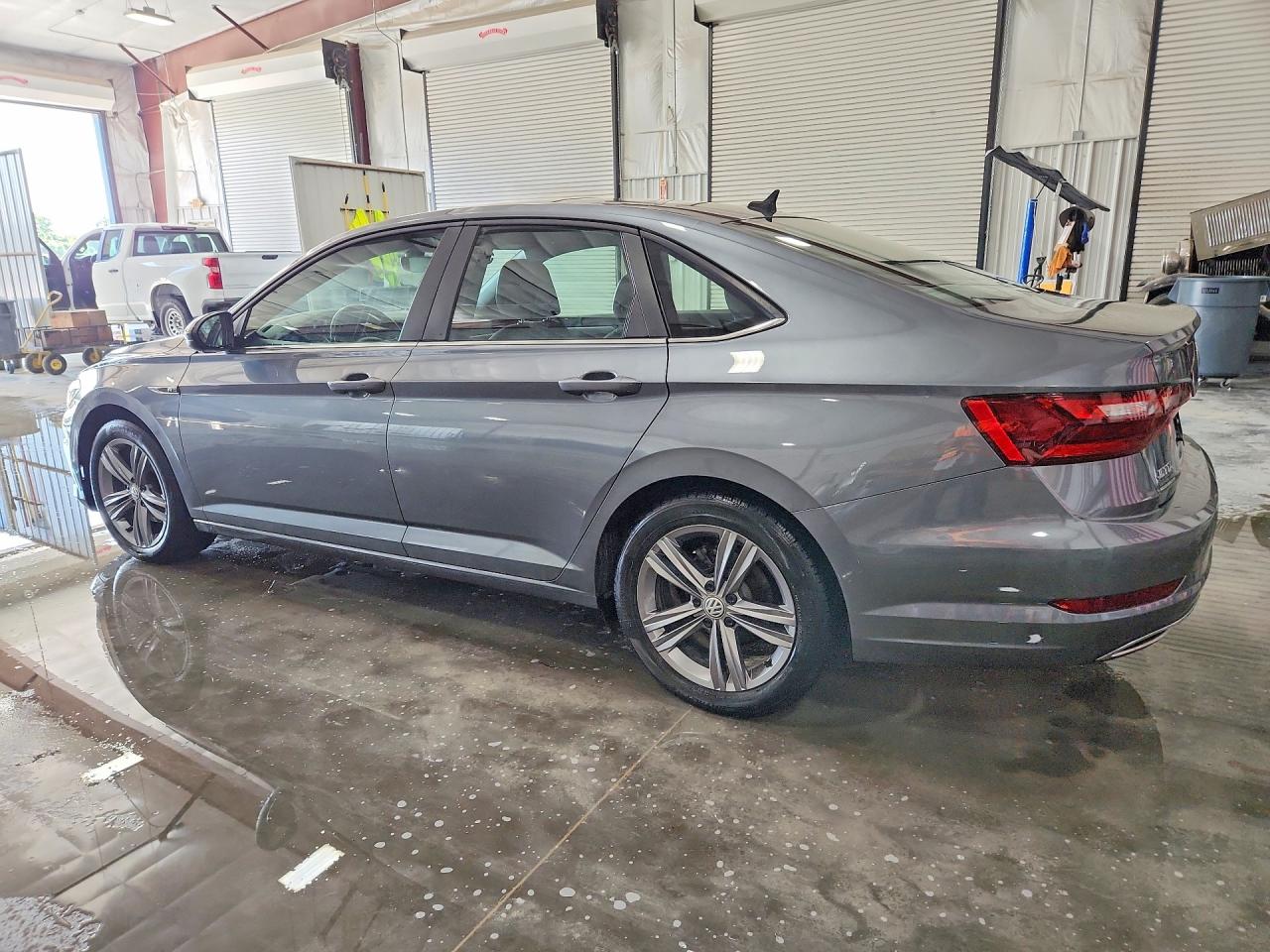 Volkswagen Jetta S