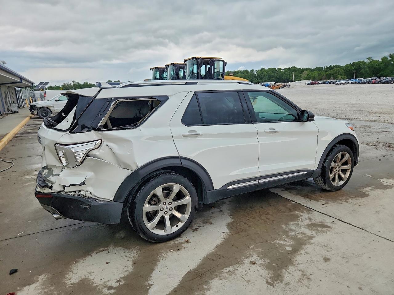 Ford Explorer Platinum