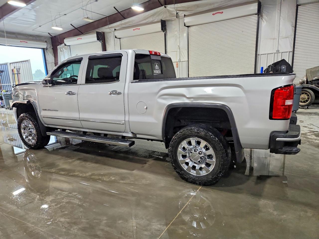 GMC Sierra K2500 Denali