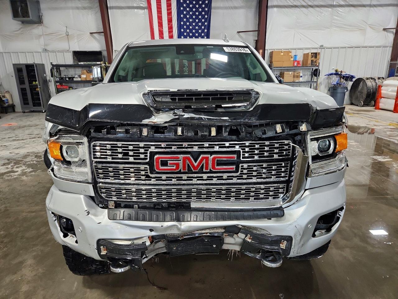 GMC Sierra K2500 Denali