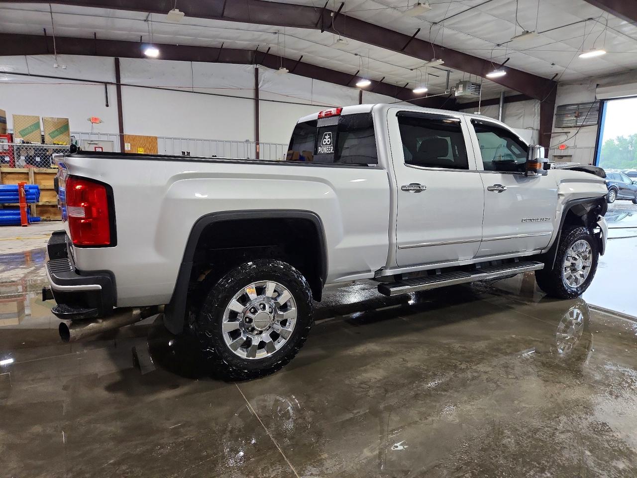 GMC Sierra K2500 Denali
