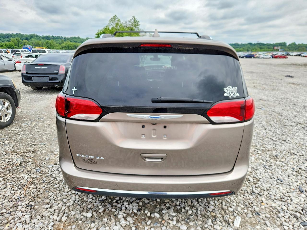 Chrysler Pacifica Touring L Plus