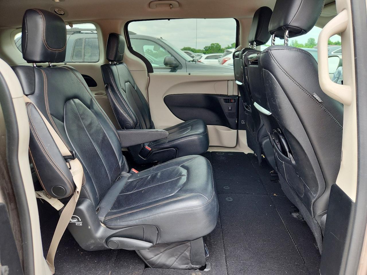 Chrysler Pacifica Touring L Plus