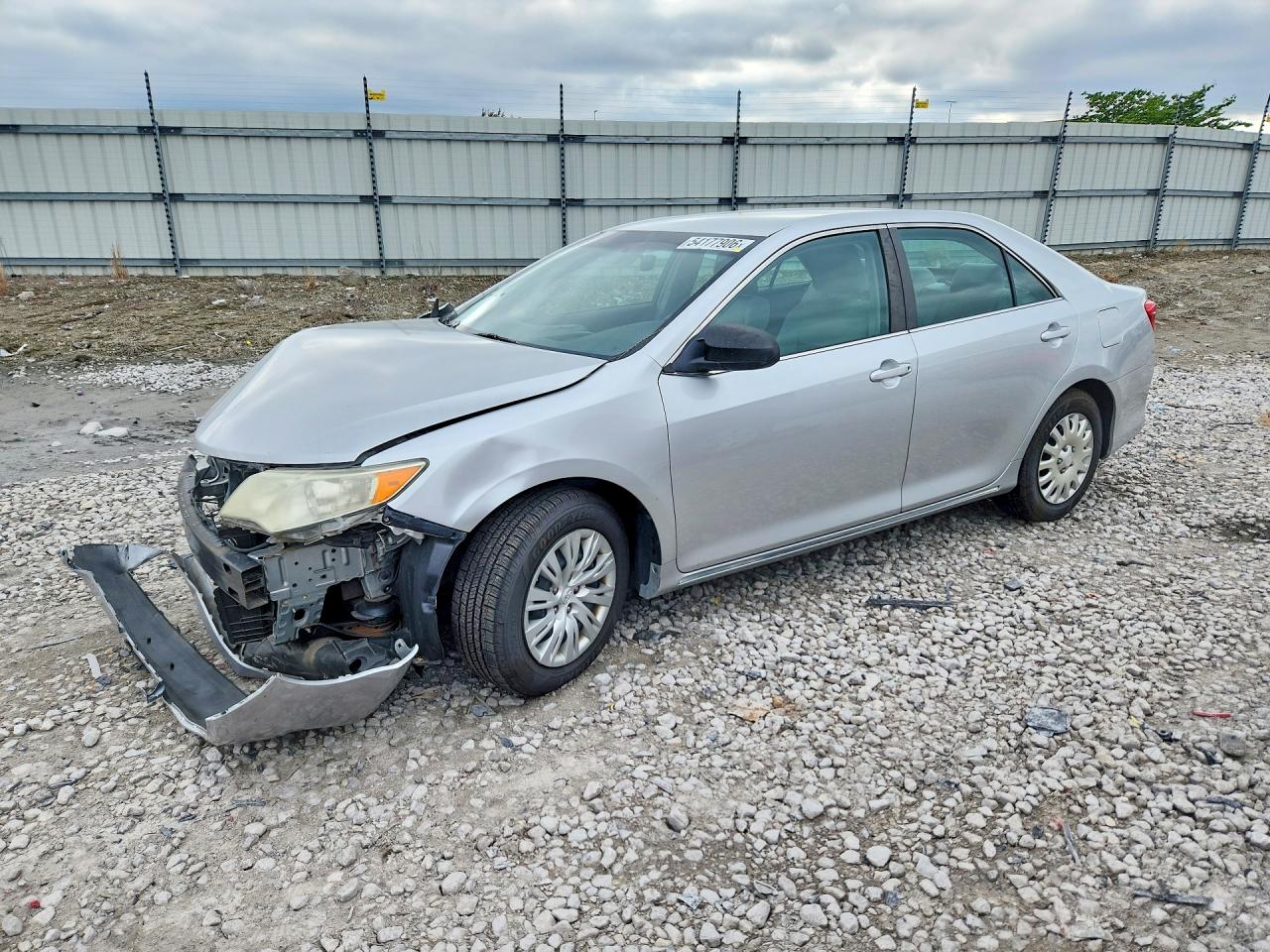 Salvage Toyota Camry Image