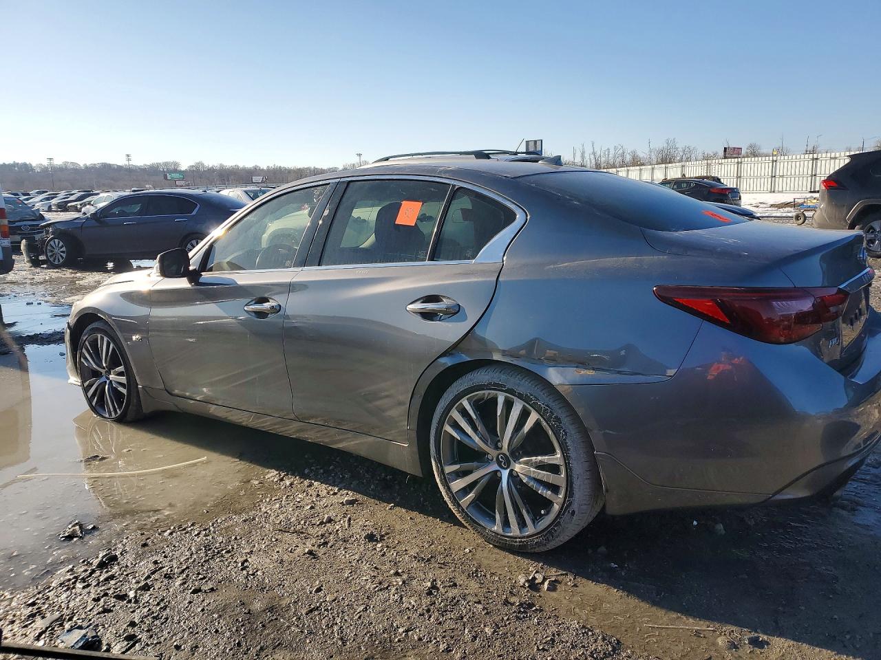 INFINITI Q50 Luxe