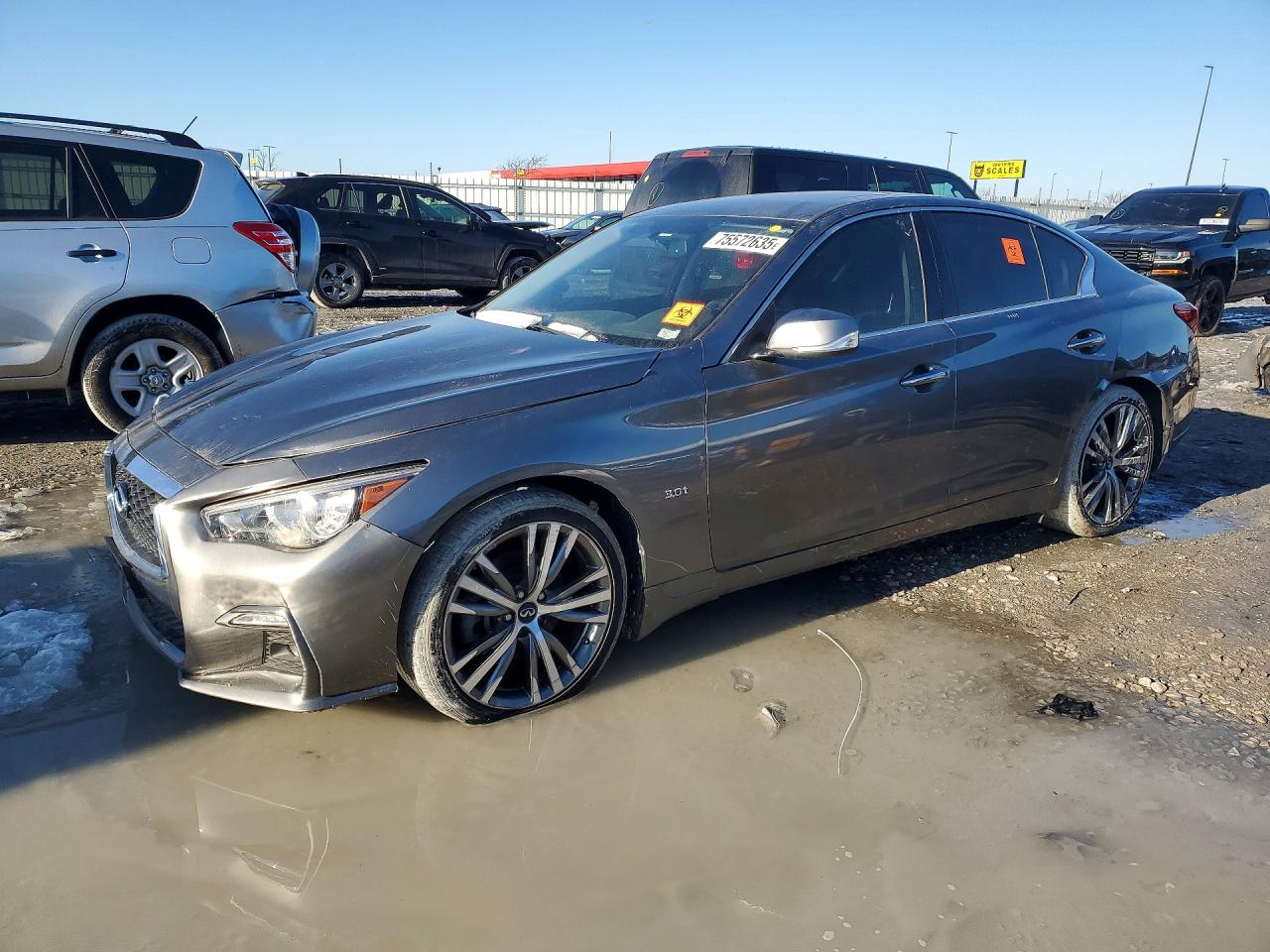 Salvage INFINITI Q50 Image