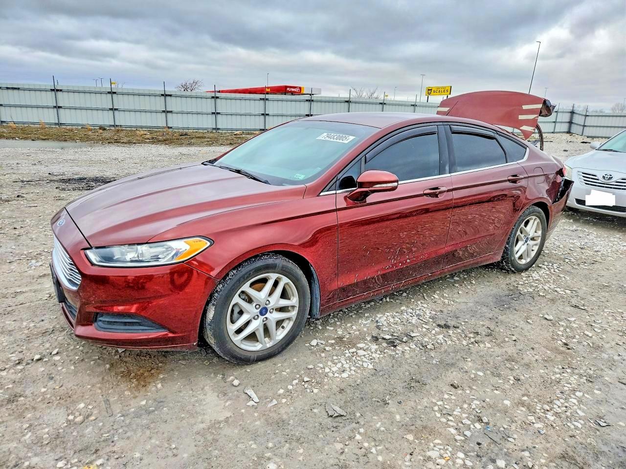 Salvage Ford Fusion Image