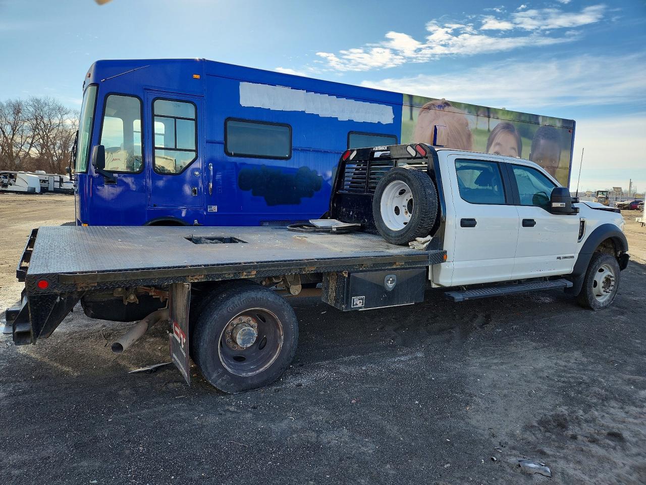 Ford F-550 Super Duty