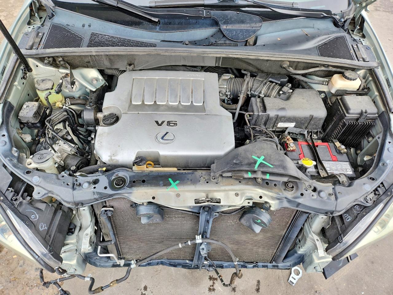 Lexus RX Base