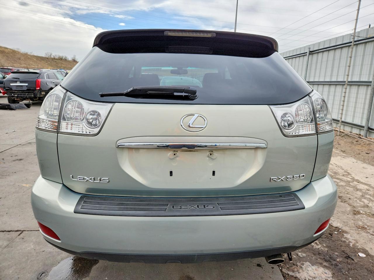 Lexus RX Base