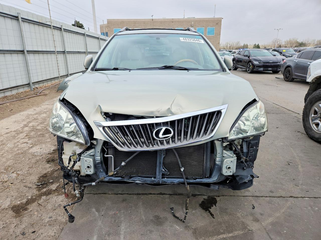 Lexus RX Base
