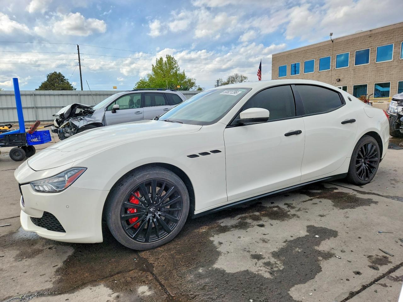 Salvage Maserati Ghibli Image