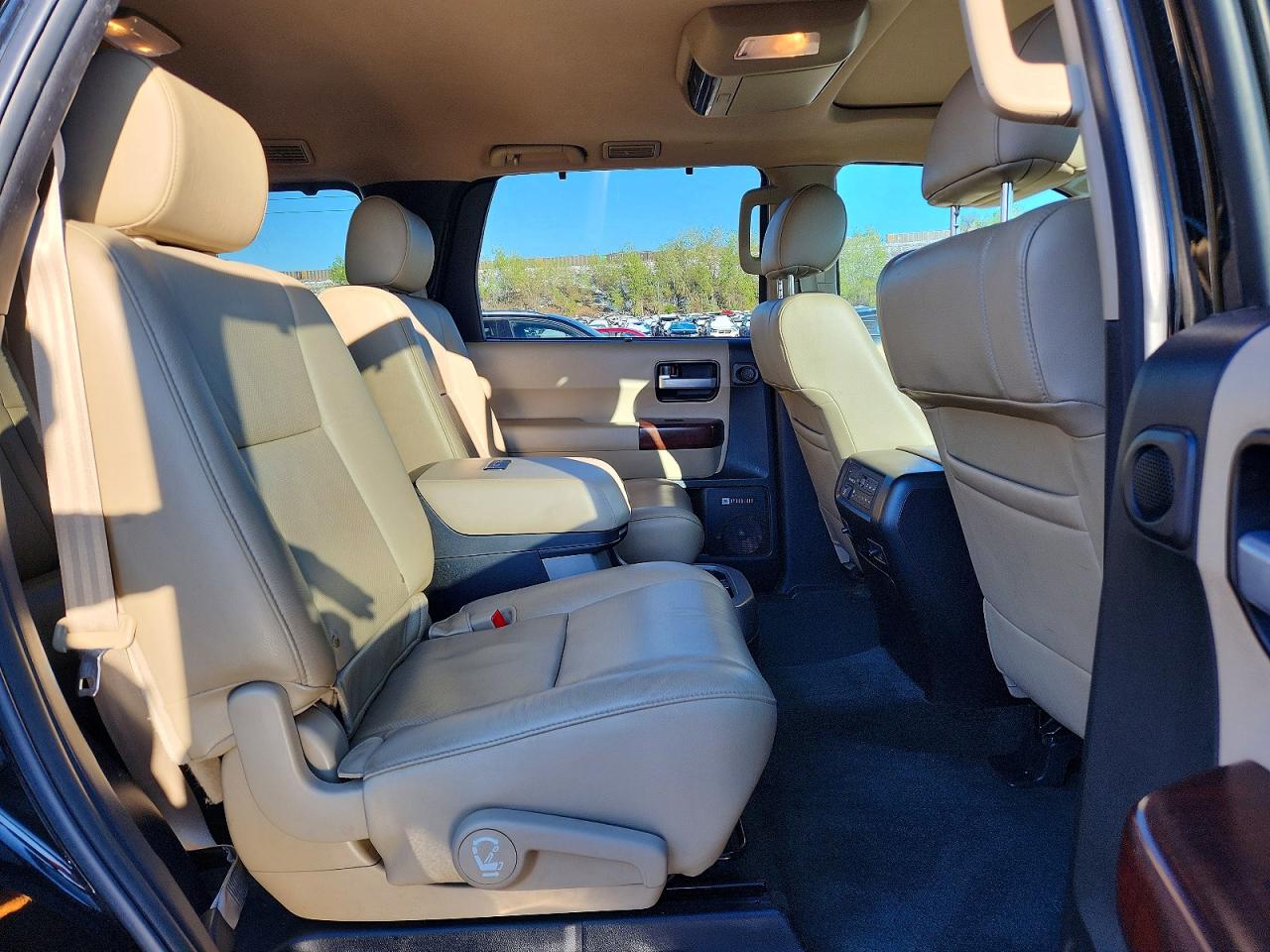 Toyota Sequoia Platinum