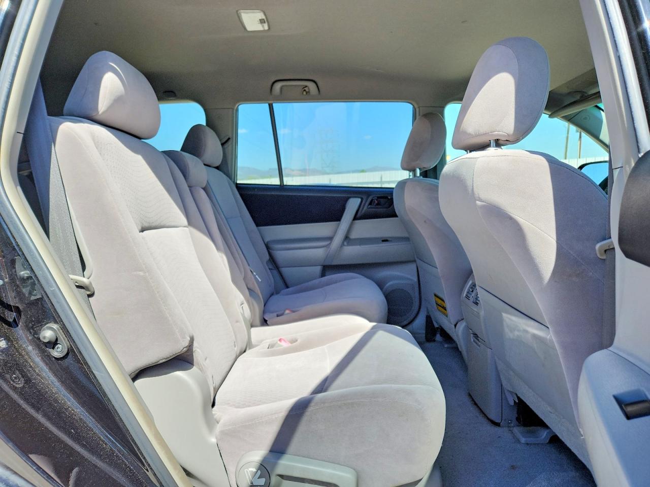 Toyota Highlander Base