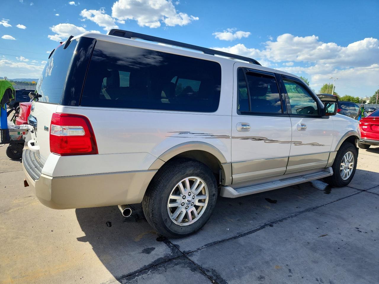 Ford Expedition El Eddie Bauer