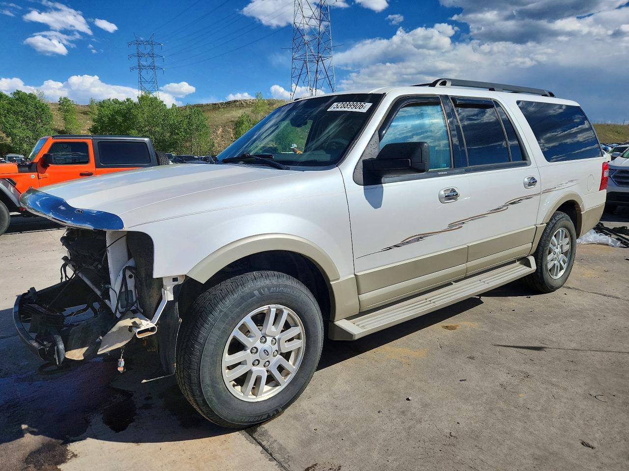 Salvage Ford Expedition Image