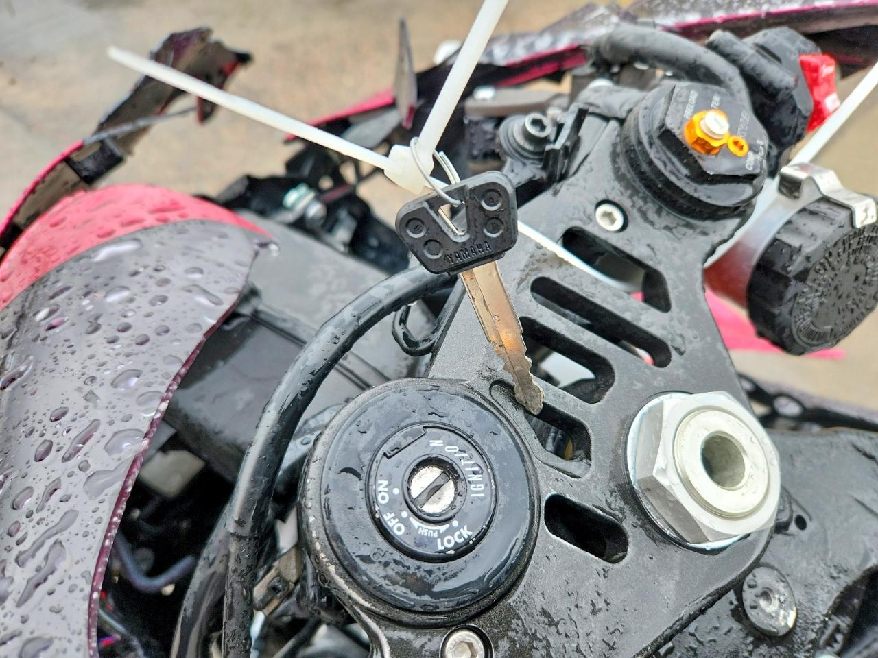 Yamaha Yzf1000