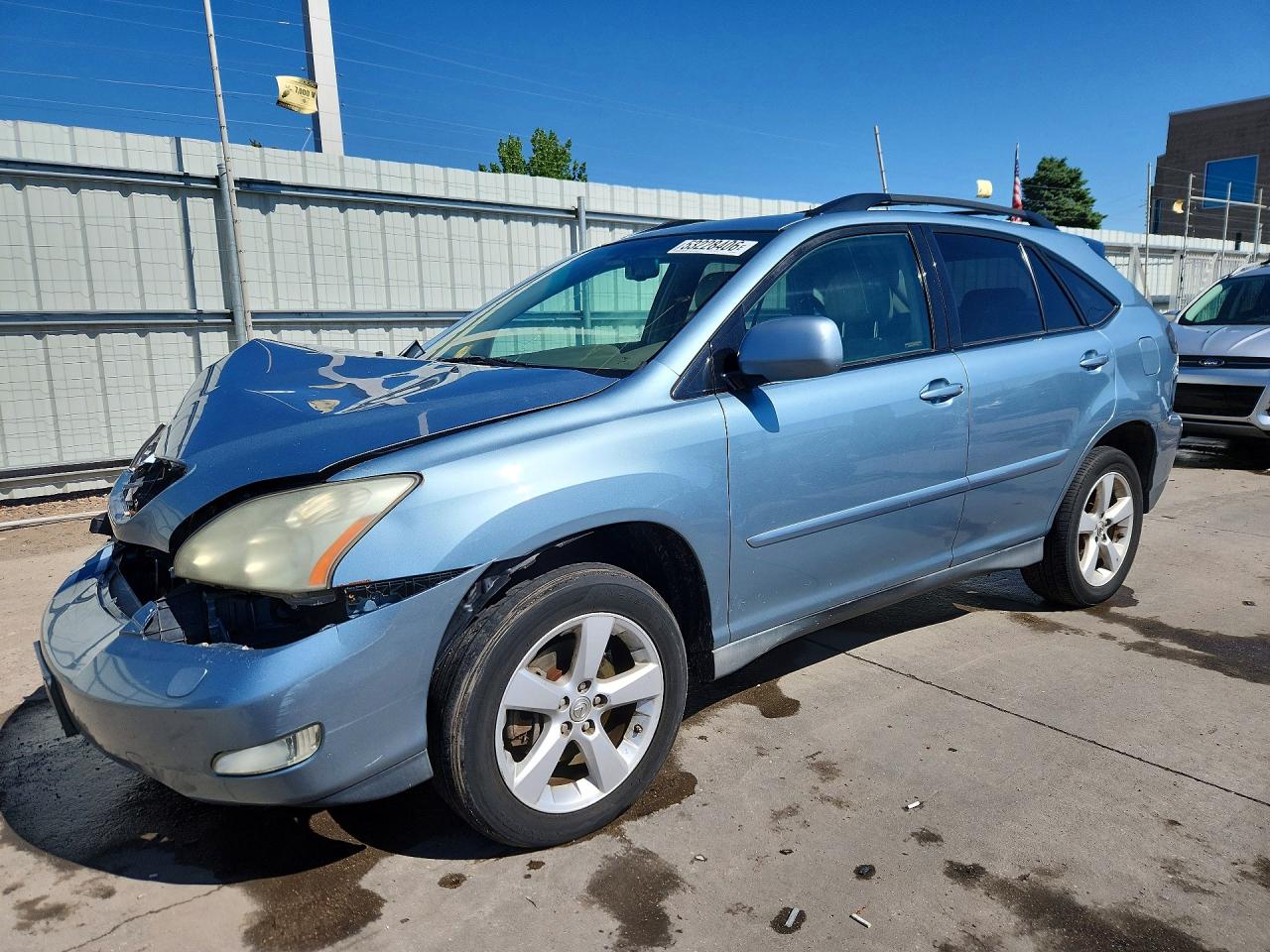Salvage Lexus RX Image