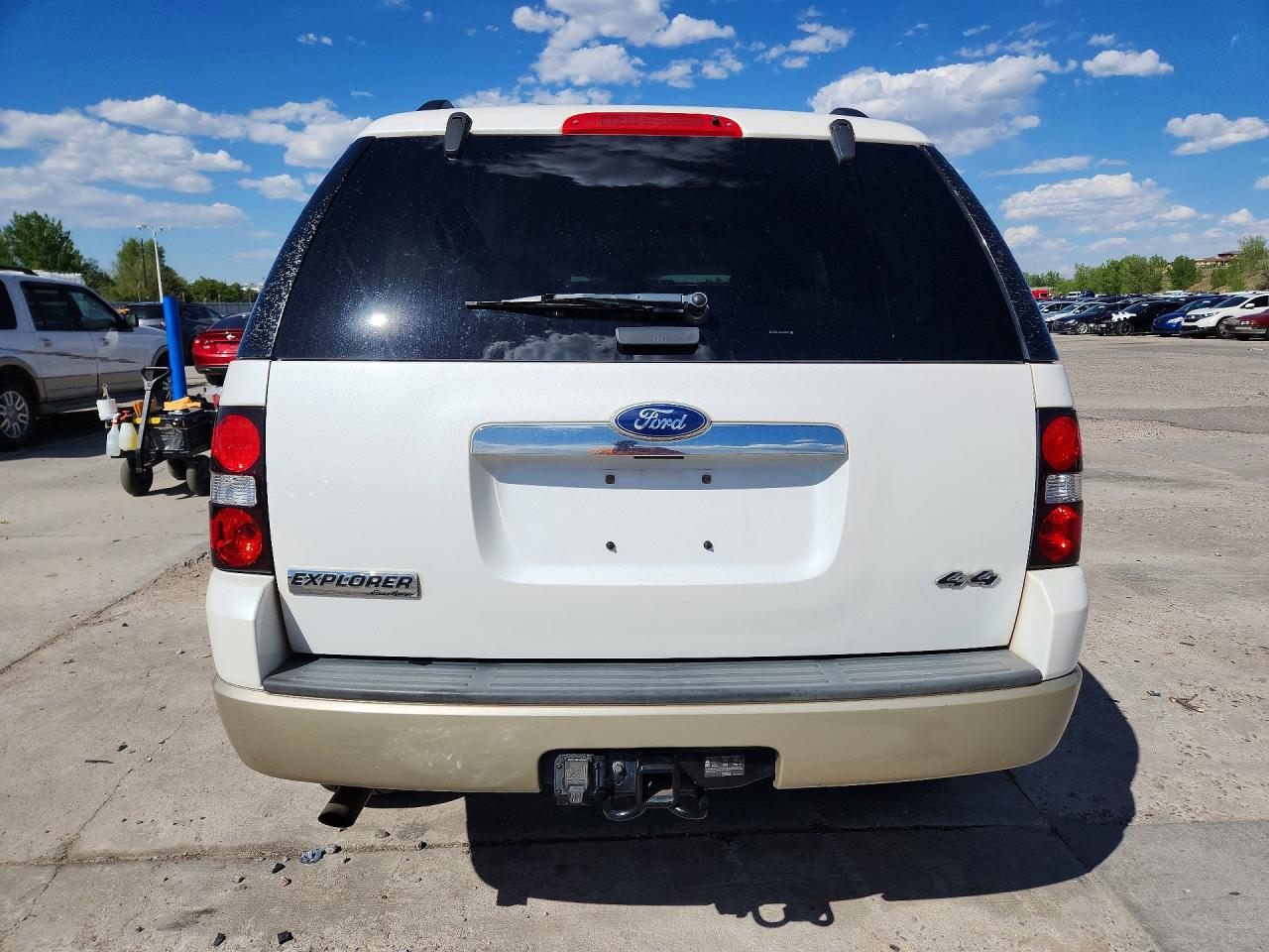 Ford Explorer Eddie Bauer