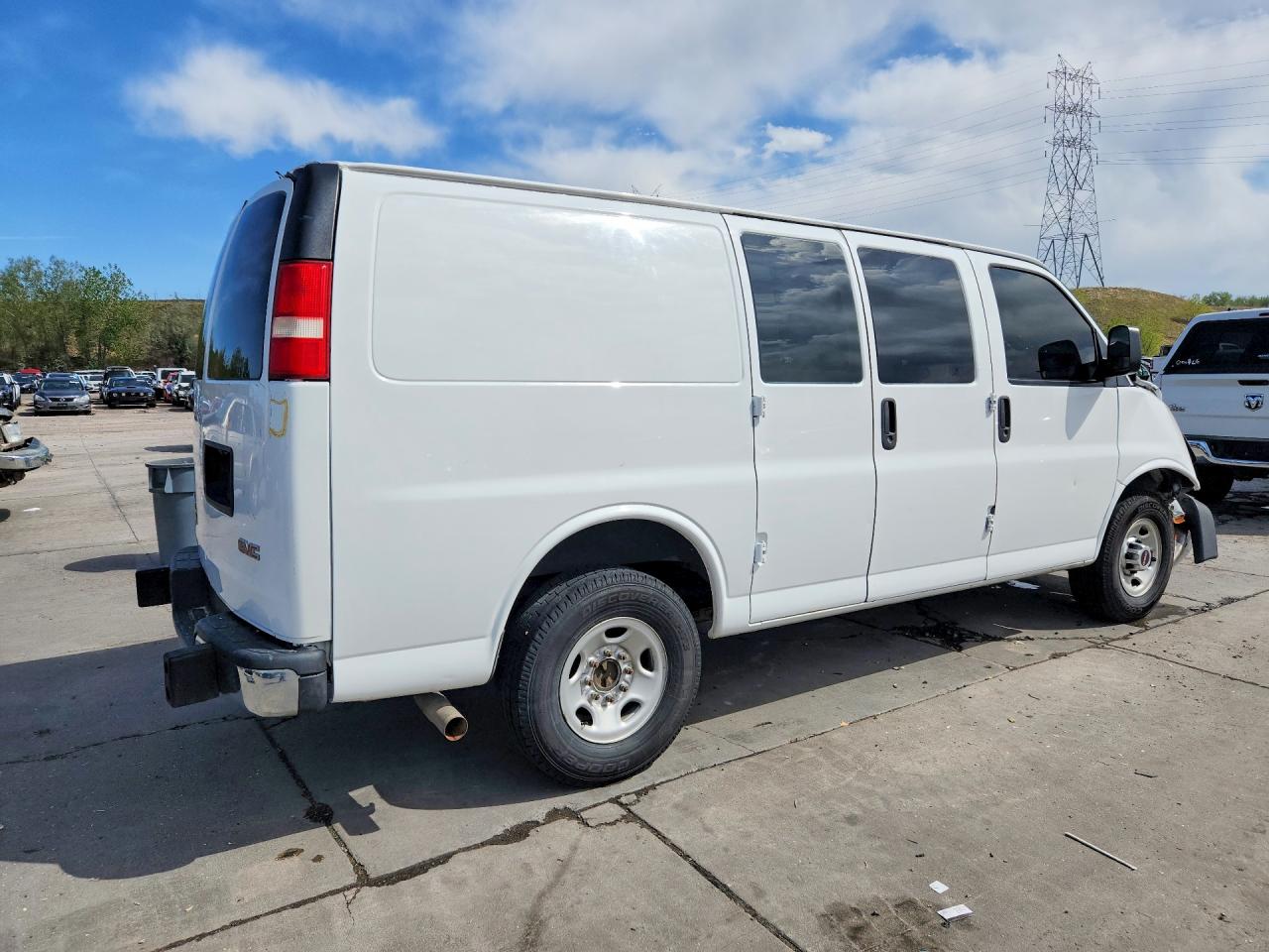 GMC Savana G2500