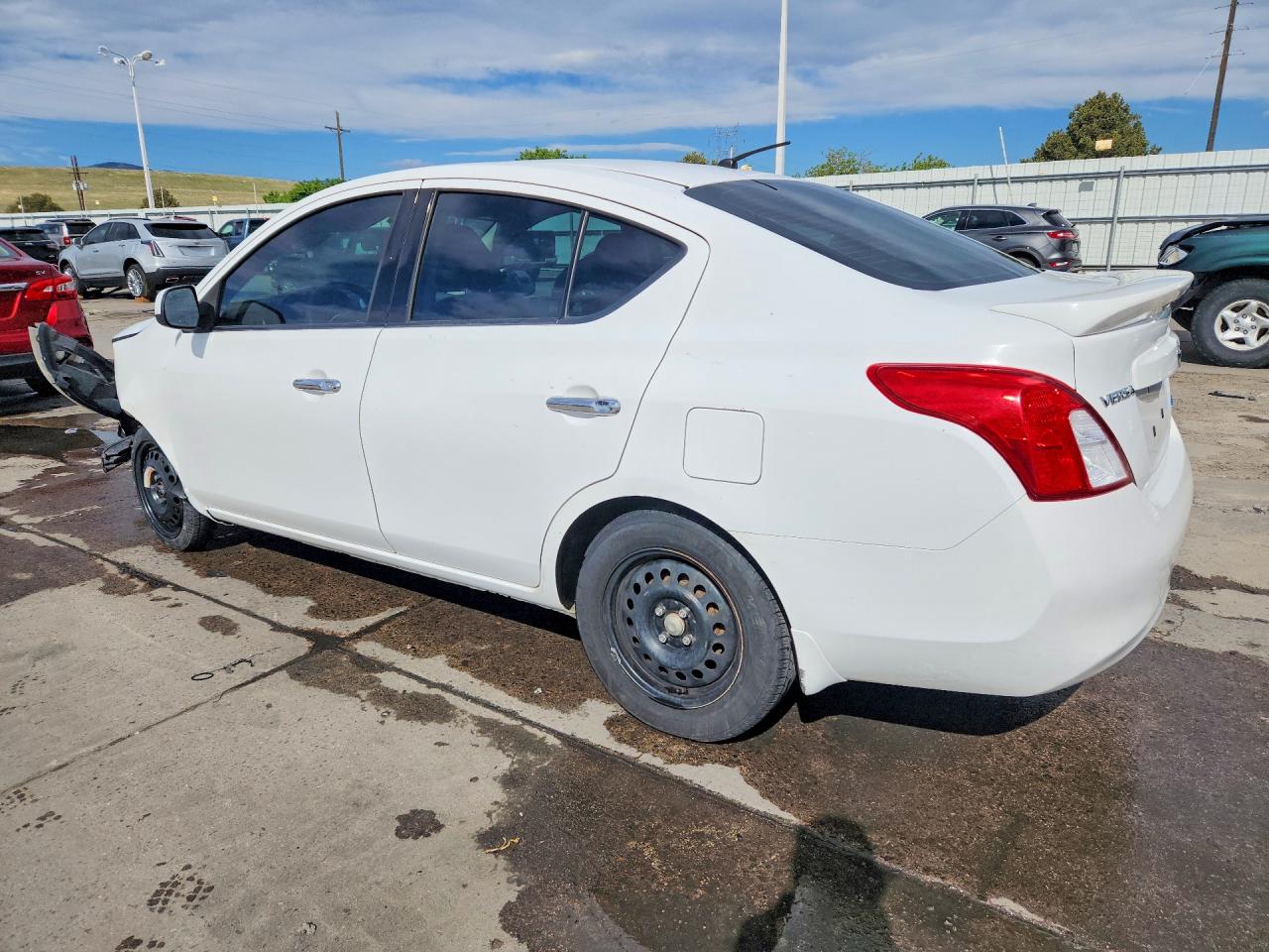 Nissan Versa 1.6 S
