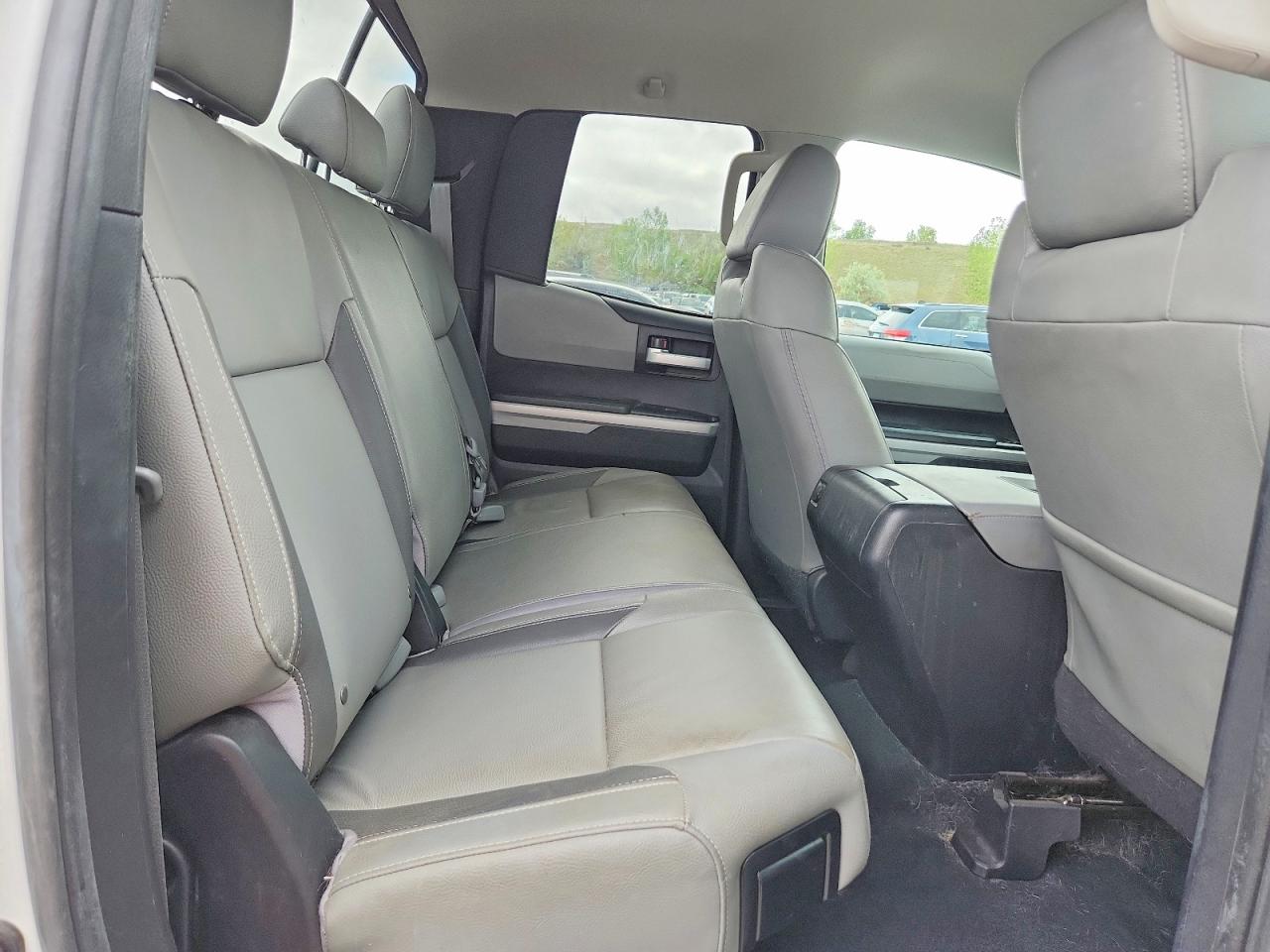 Toyota Tundra Double Cab Limited