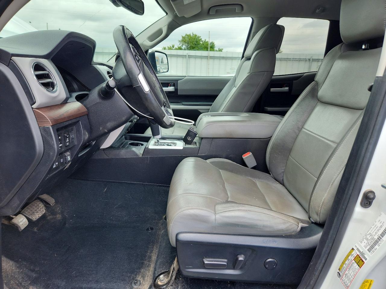 Toyota Tundra Double Cab Limited