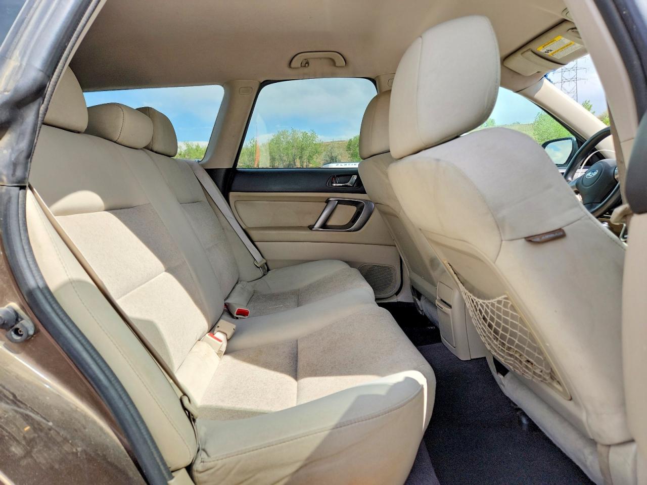 Subaru Outback 2.5i