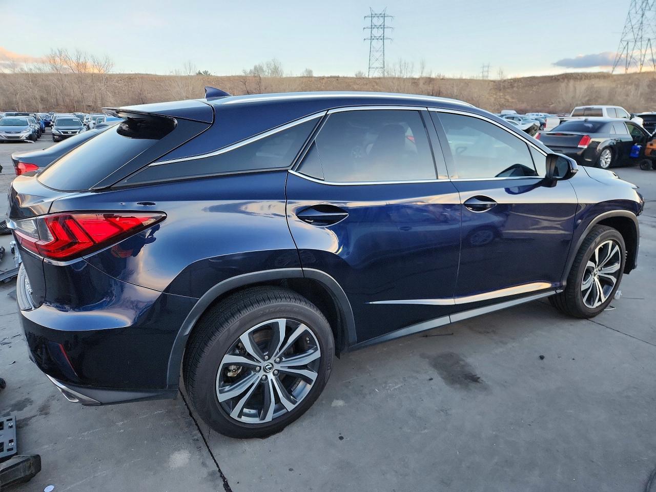 Lexus RX Base