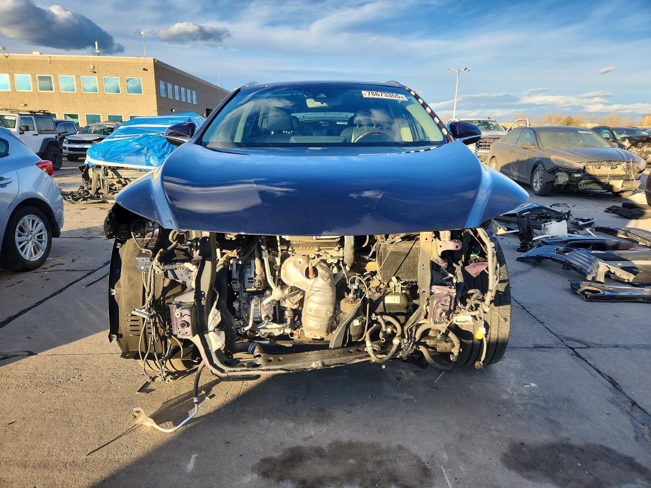 Lexus RX Base
