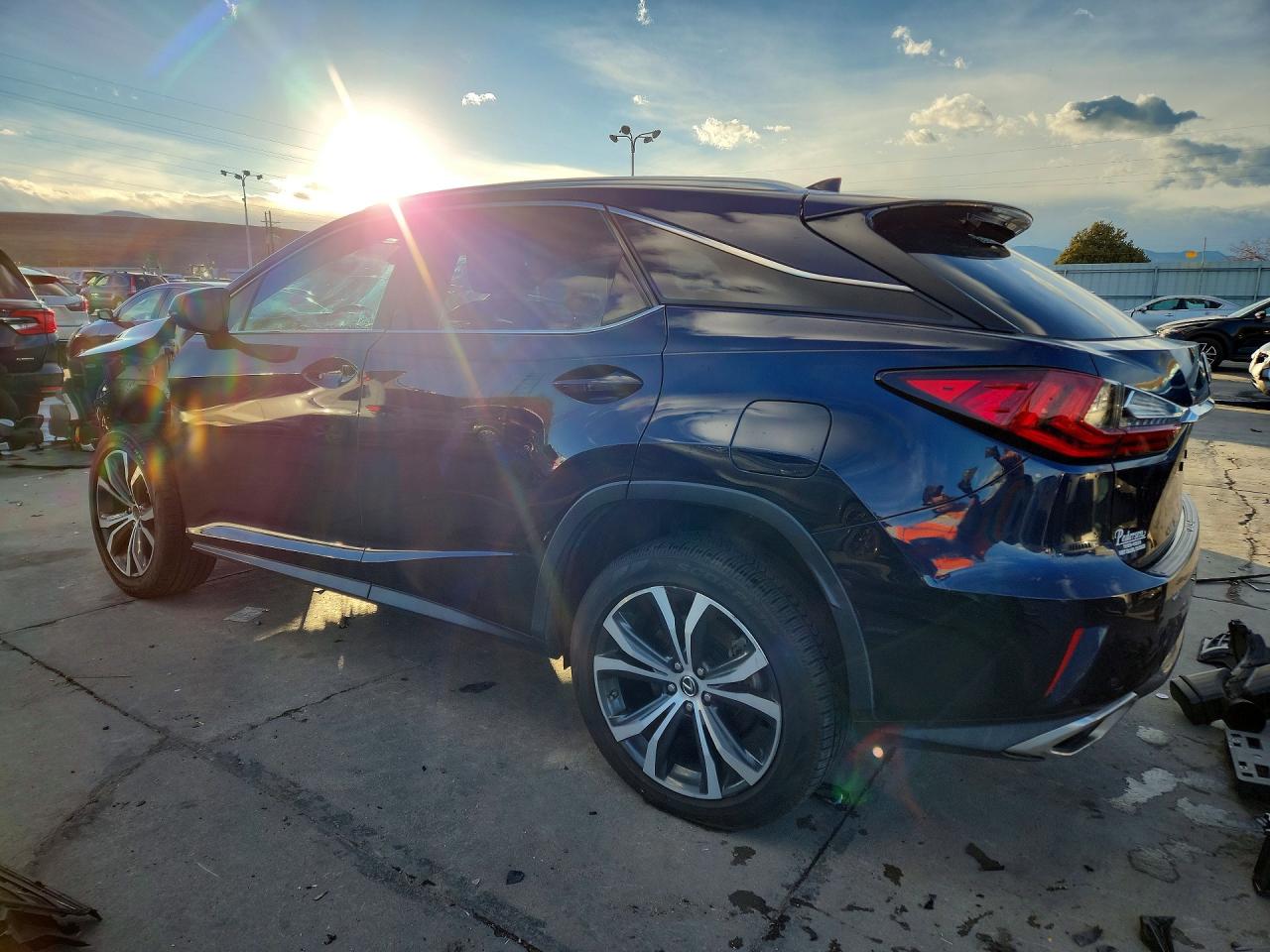 Lexus RX Base