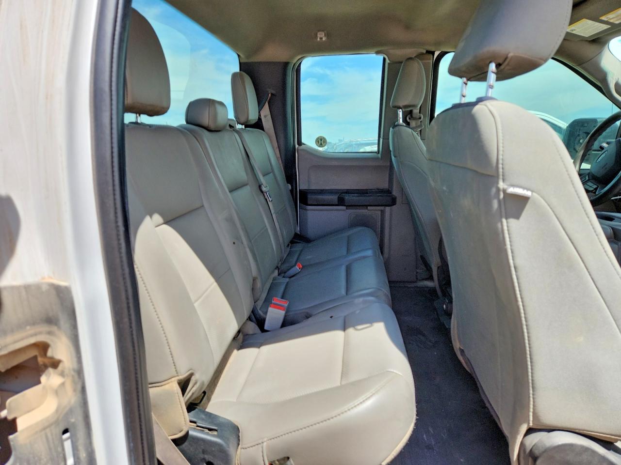 Ford F-150 Super Cab