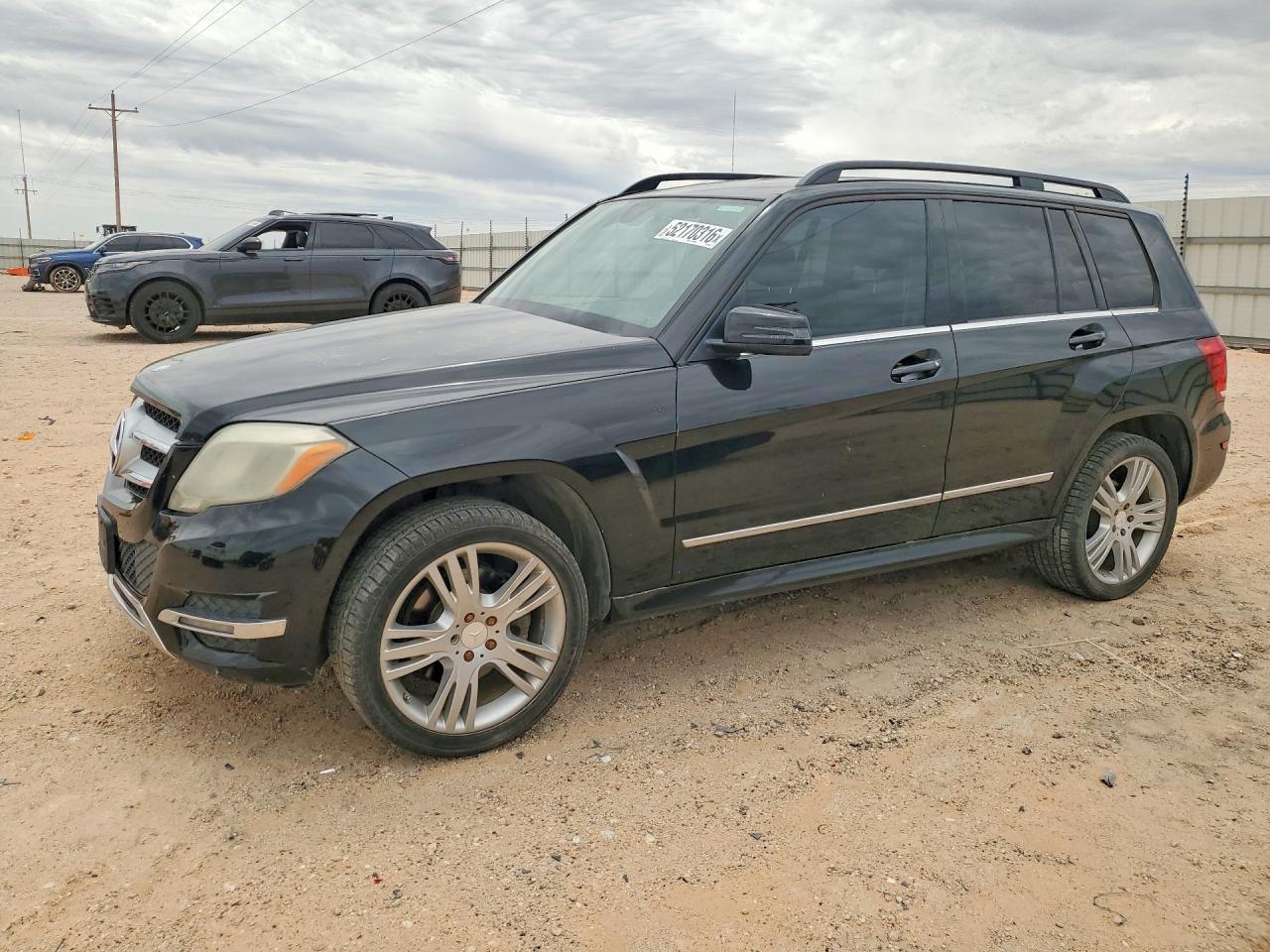 Salvage Mercedes-Benz GLK Image