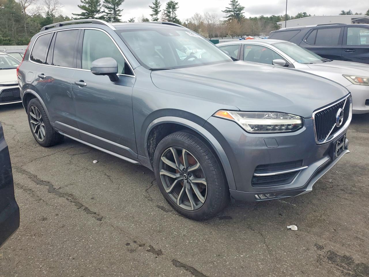 Volvo XC90 T6