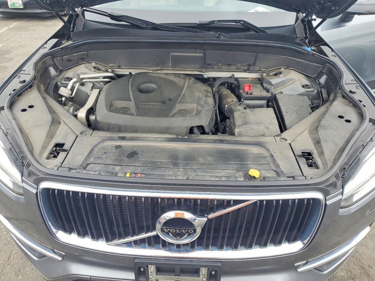 Volvo XC90 T6