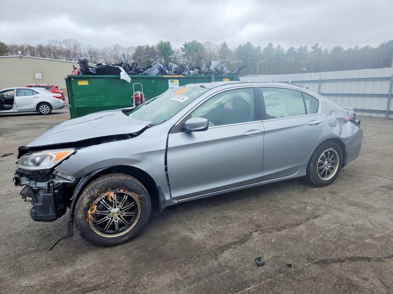Salvage Honda Accord Image