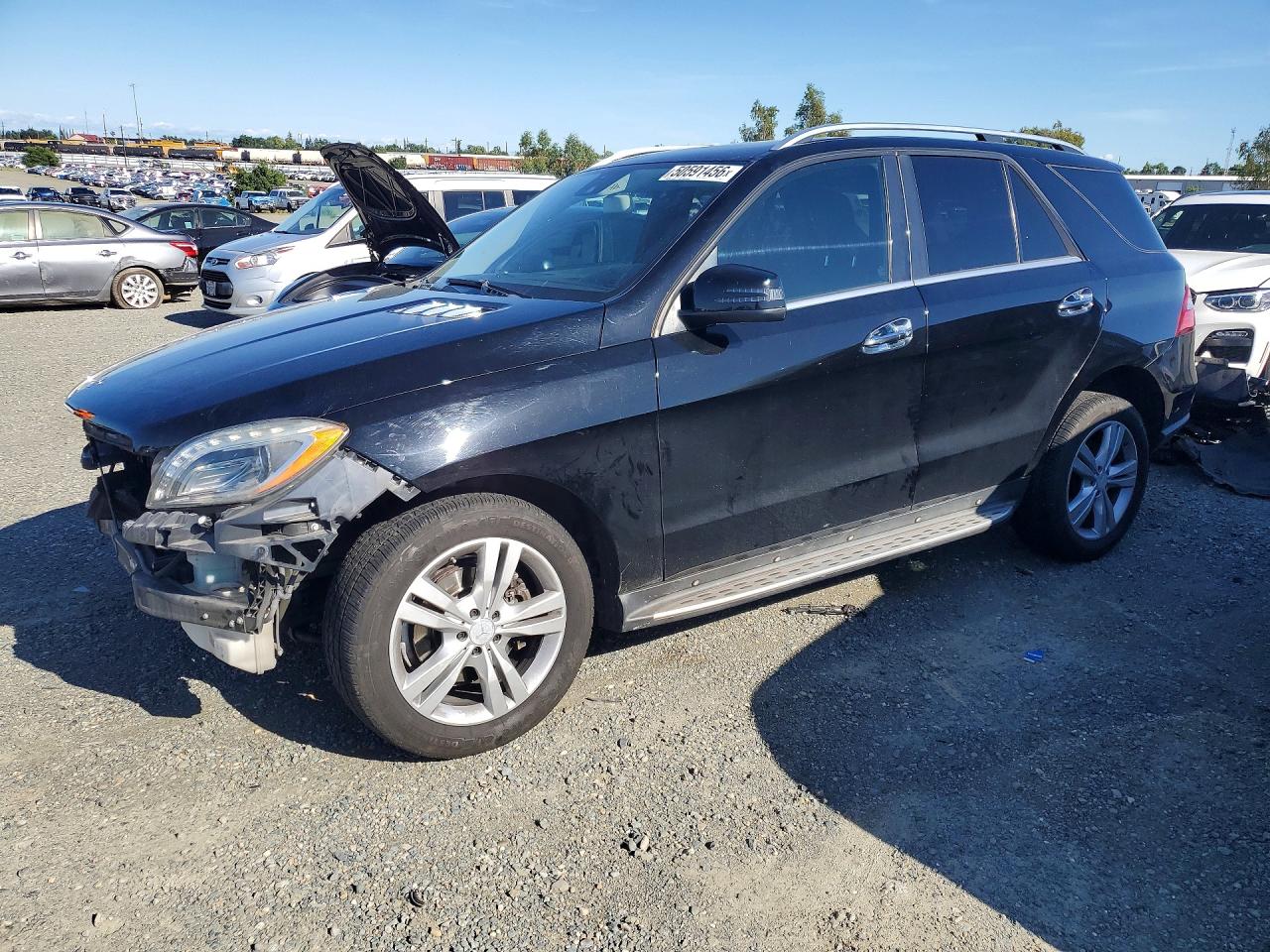 Salvage Mercedes-Benz M-Class Image