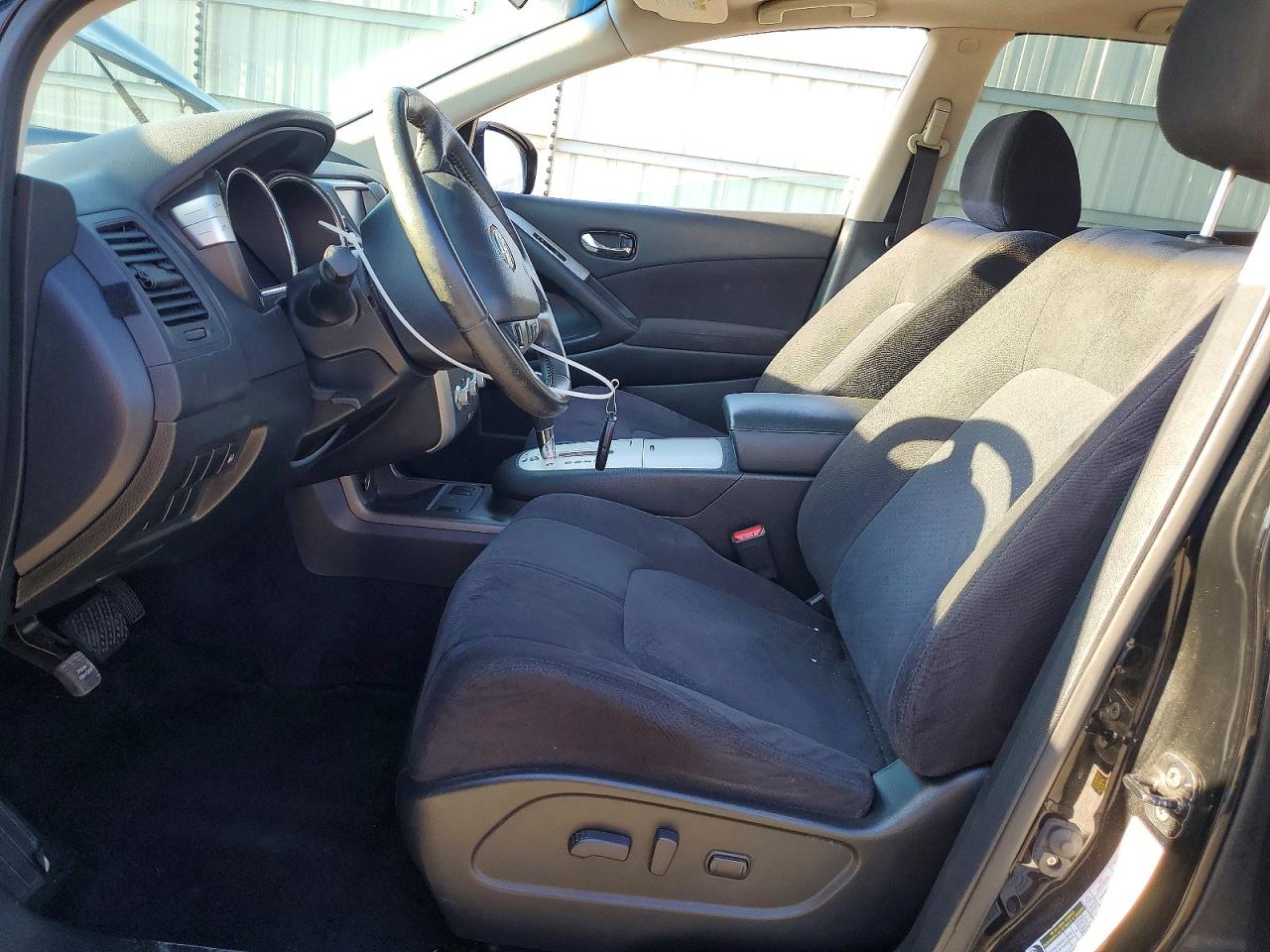 Nissan Murano S