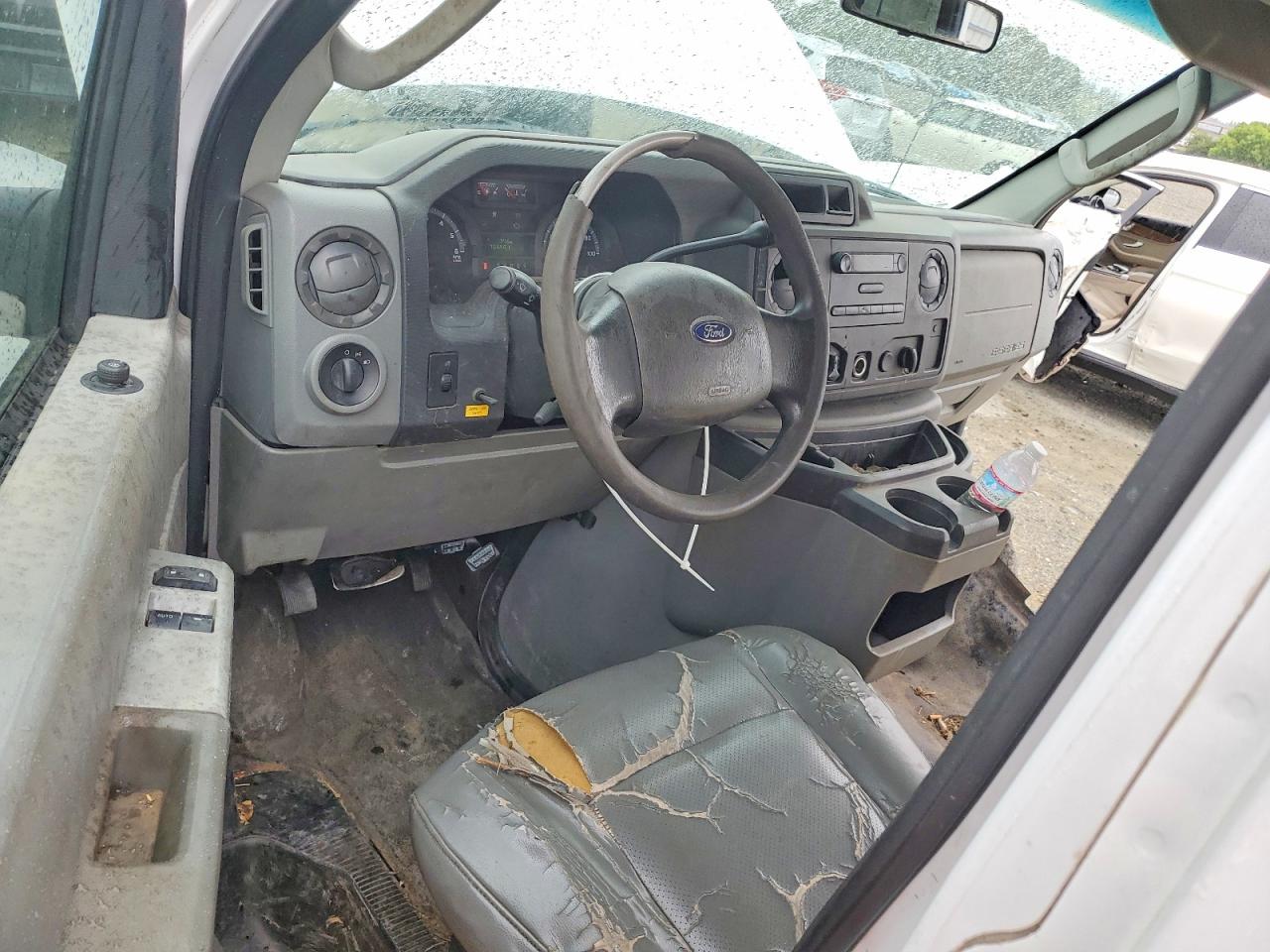 Ford Econoline E150 Van