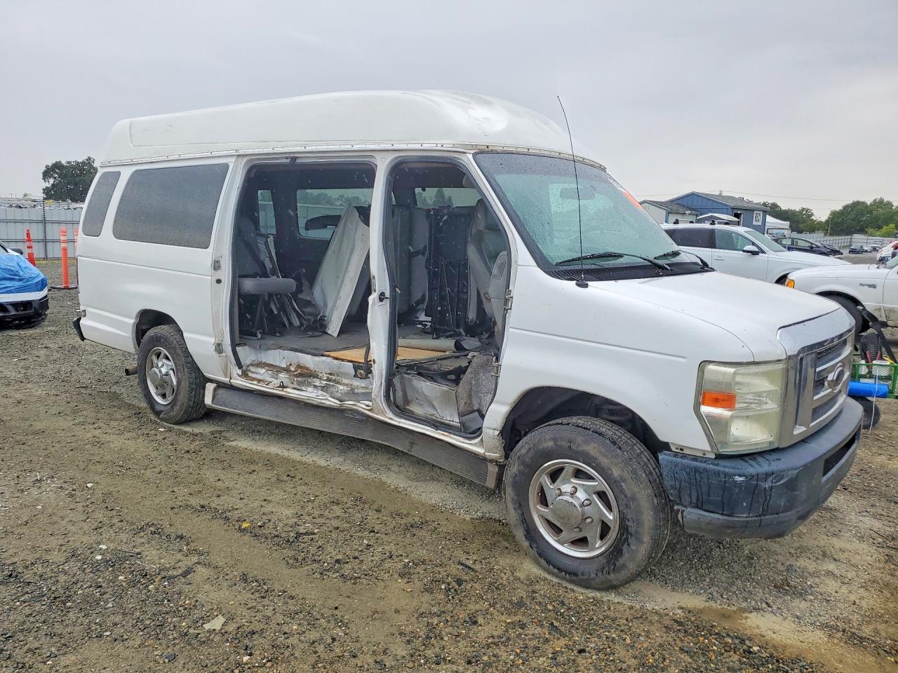 Ford Econoline E150 Van