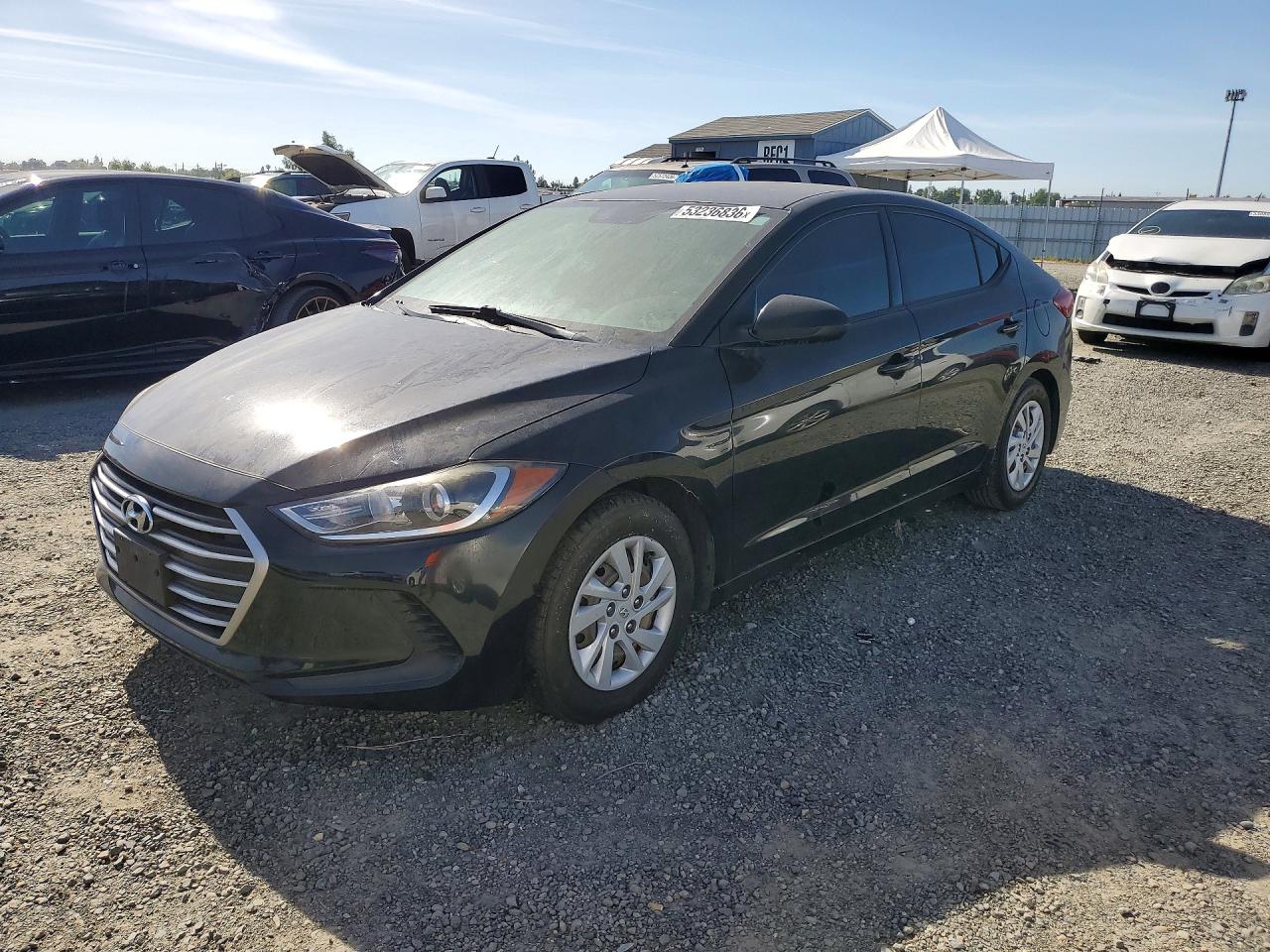 Salvage Hyundai ELANTRA Image