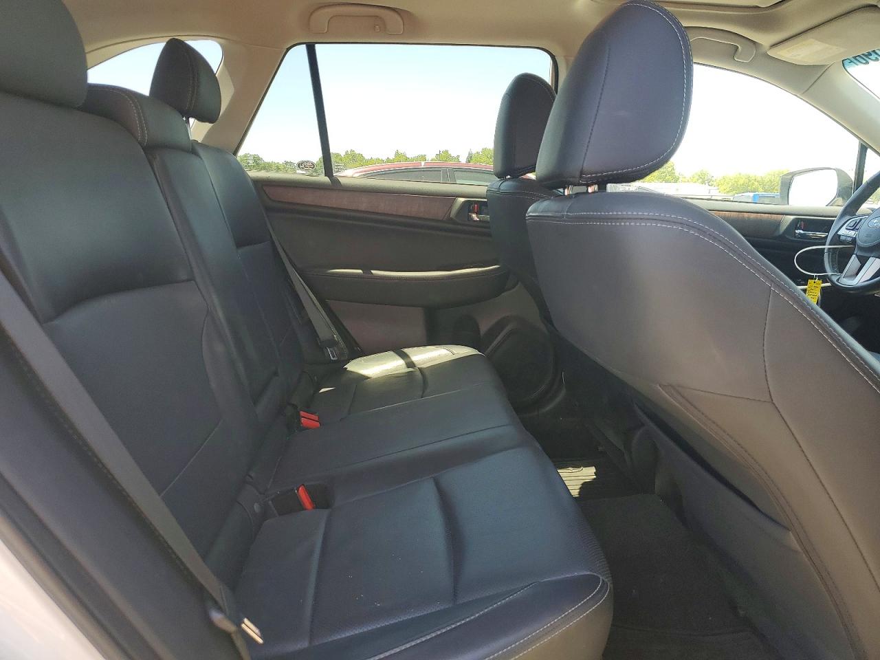 Subaru Outback 3.6r Limited