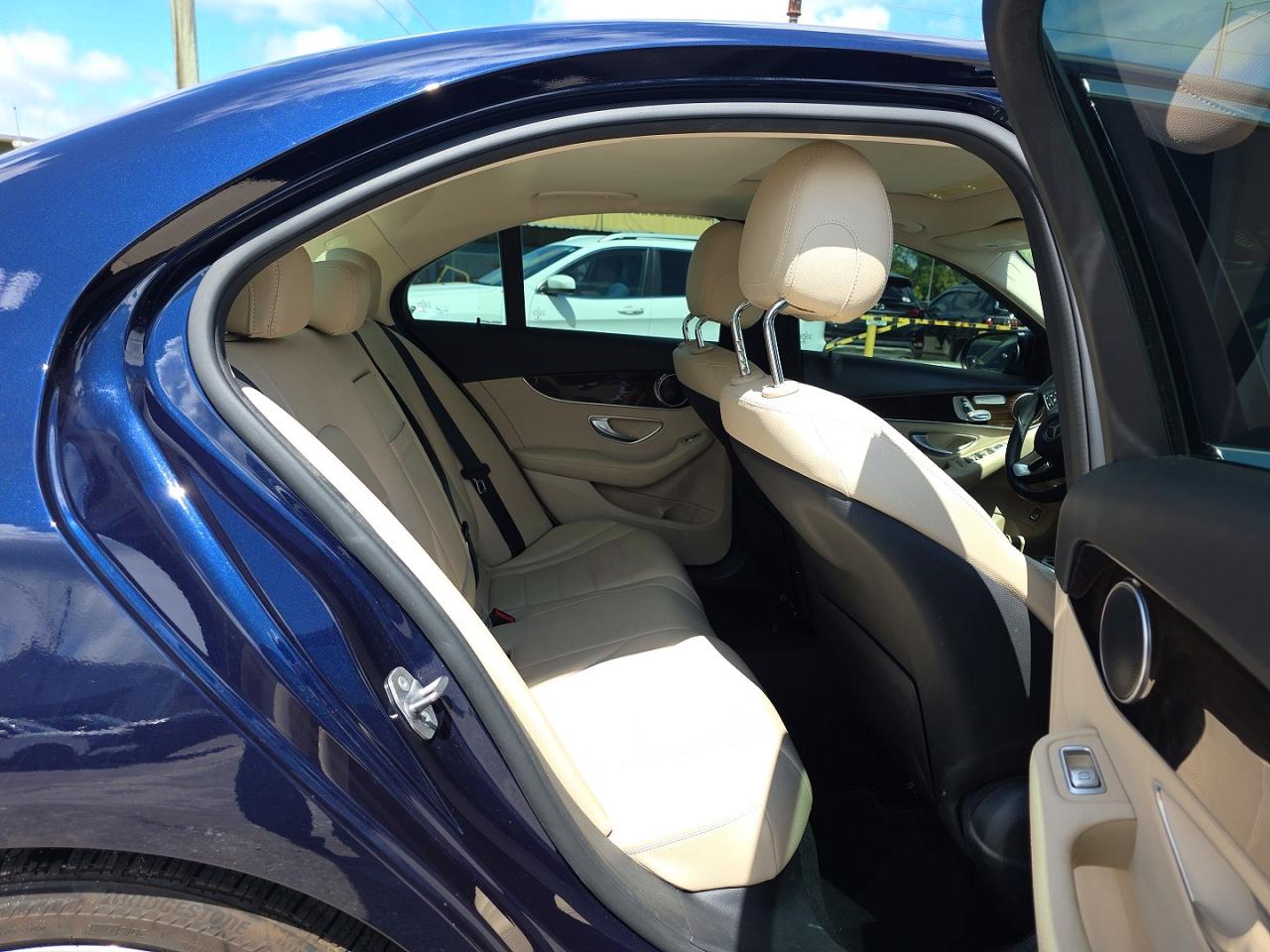 Mercedes-Benz C-Class 300