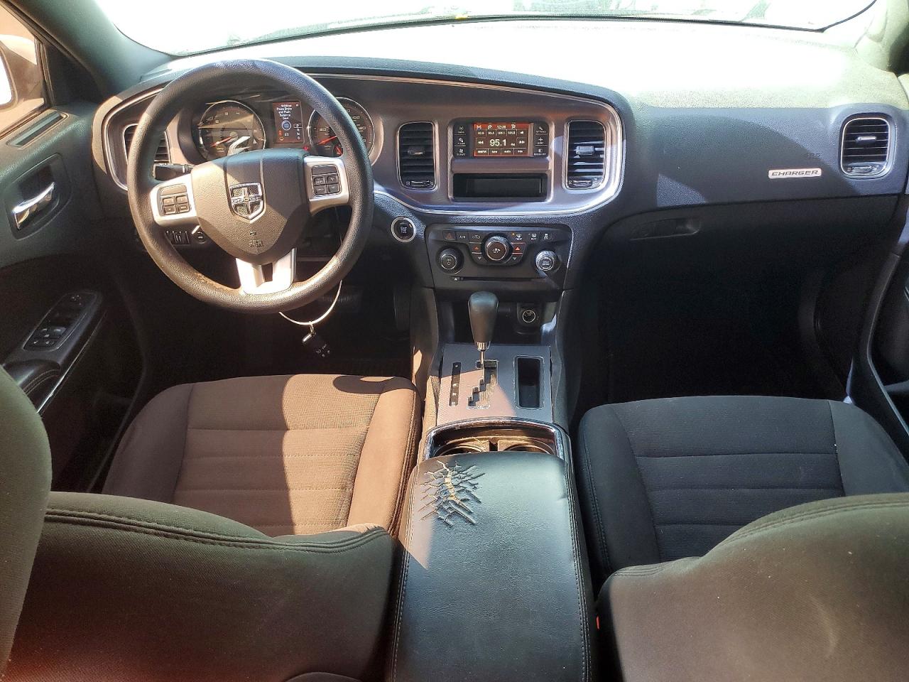 Dodge Charger Se