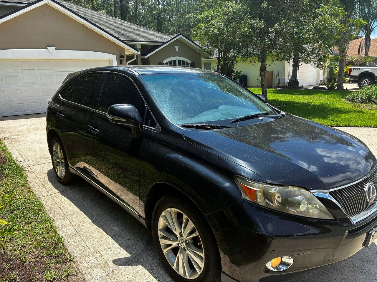 Salvage Lexus RX Image