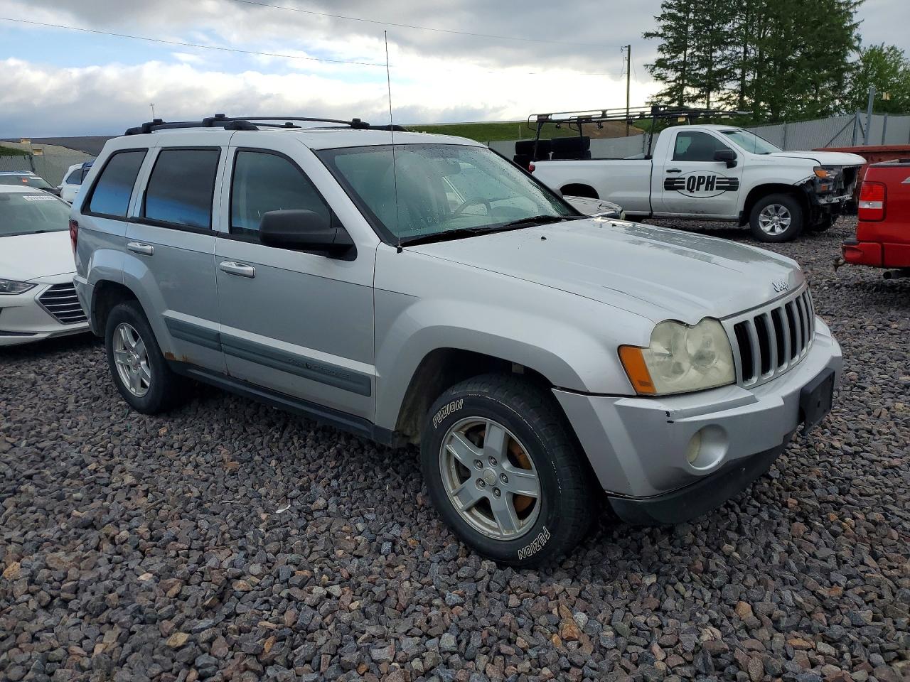 Jeep Grand Cherokee Laredo