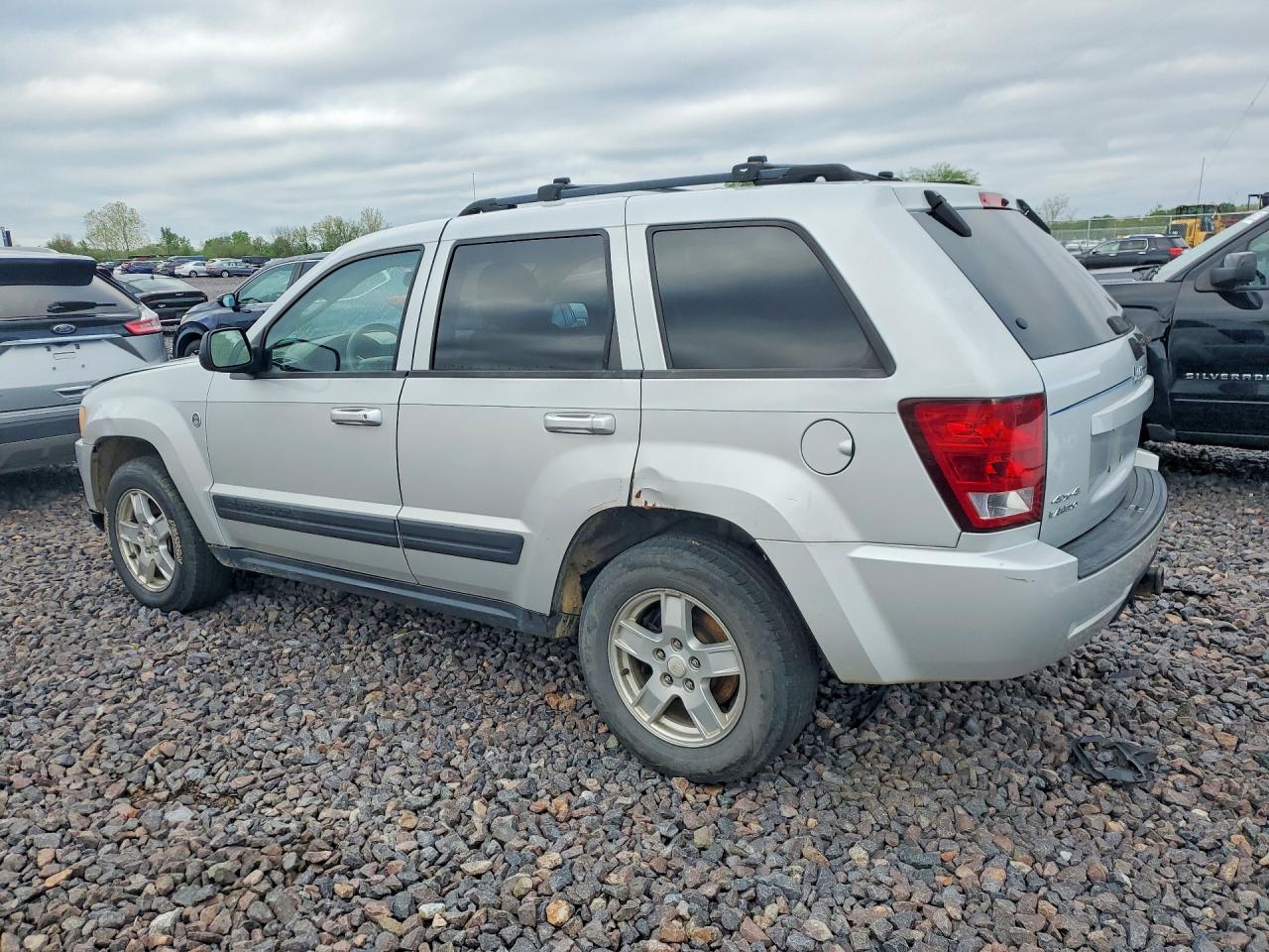 Jeep Grand Cherokee Laredo